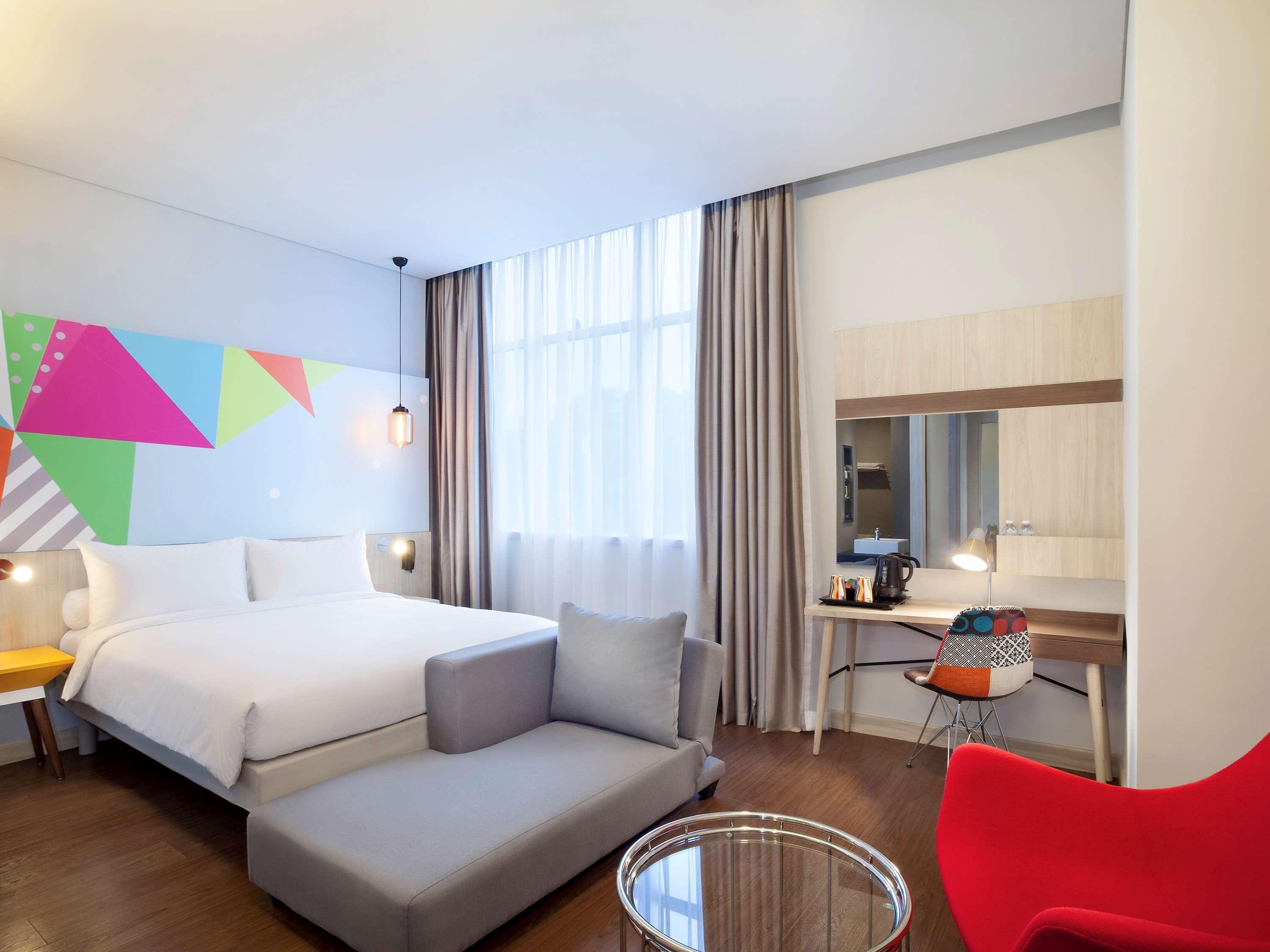Ibis Styles Jakarta Sunter Exterior foto